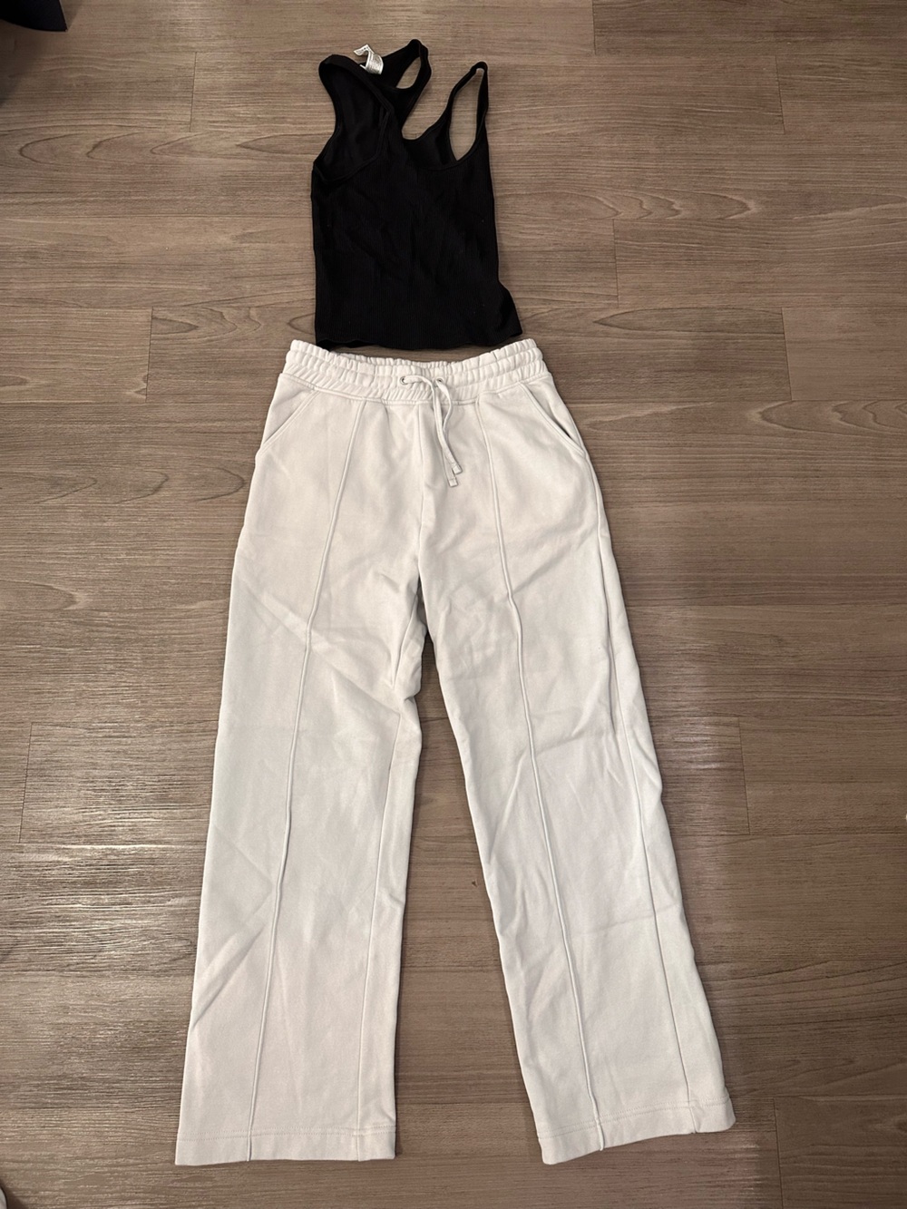 Women’s Wide-Leg sweat Pants with black top
